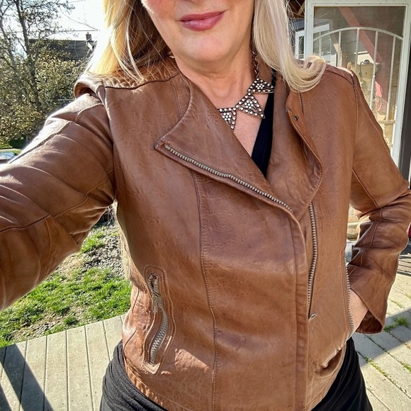 GAP Jackets & Blazers - Xl Gap Edition vintage leather coat in cognac color. Buttery soft w cool details